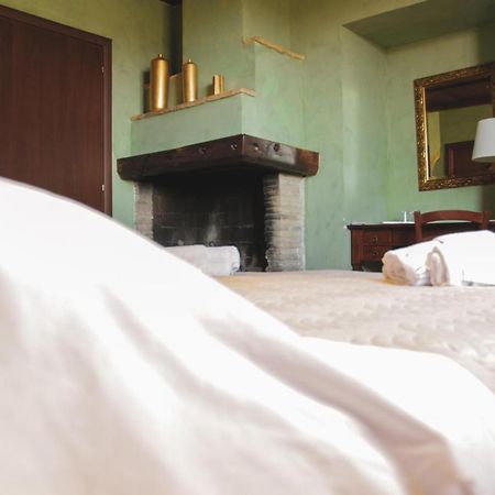 Il Casale Di Gardenia Bed & Breakfast Cesano Exterior foto