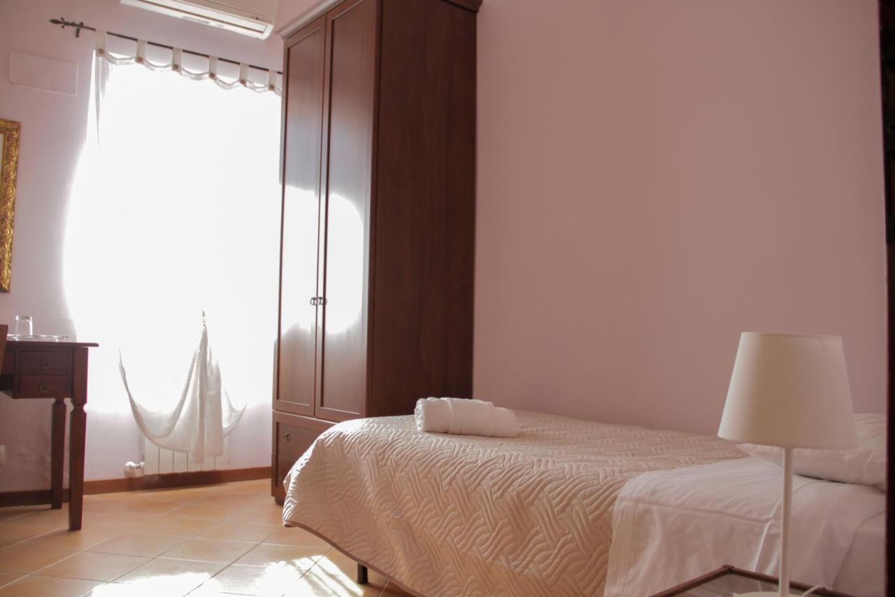 Il Casale Di Gardenia Bed & Breakfast Cesano Exterior foto