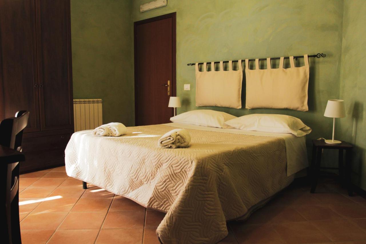 Il Casale Di Gardenia Bed & Breakfast Cesano Exterior foto
